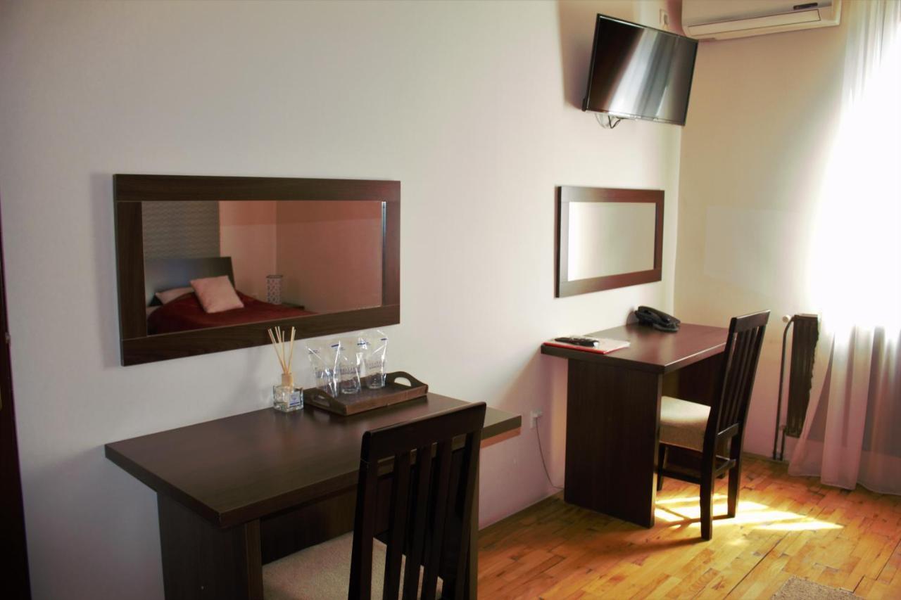 Garni Hotel City Krusevac Exterior photo