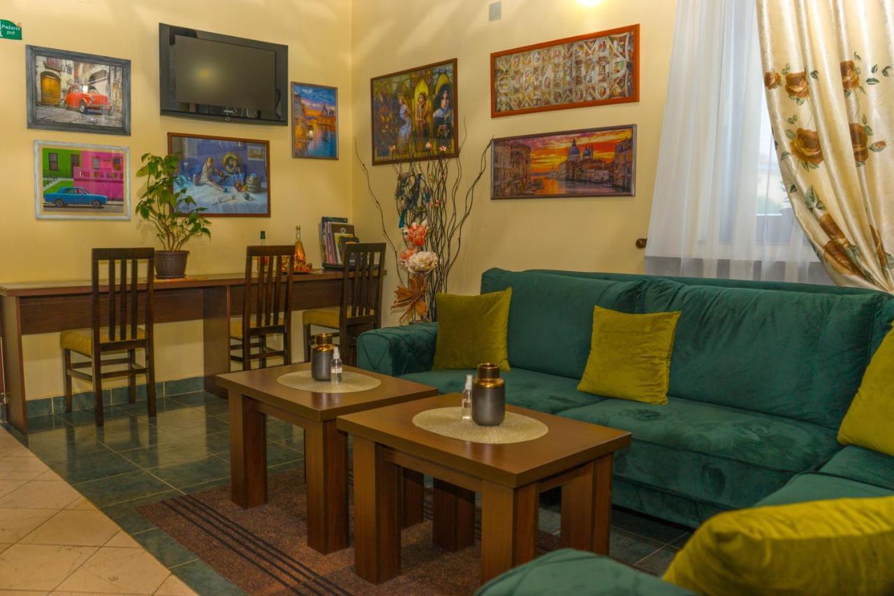 Garni Hotel City Krusevac Exterior photo